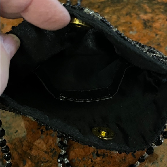 Moyna Metallic Beaded Crossbody Shoulder Mini Purse 4”x5” - Picture 4 of 7